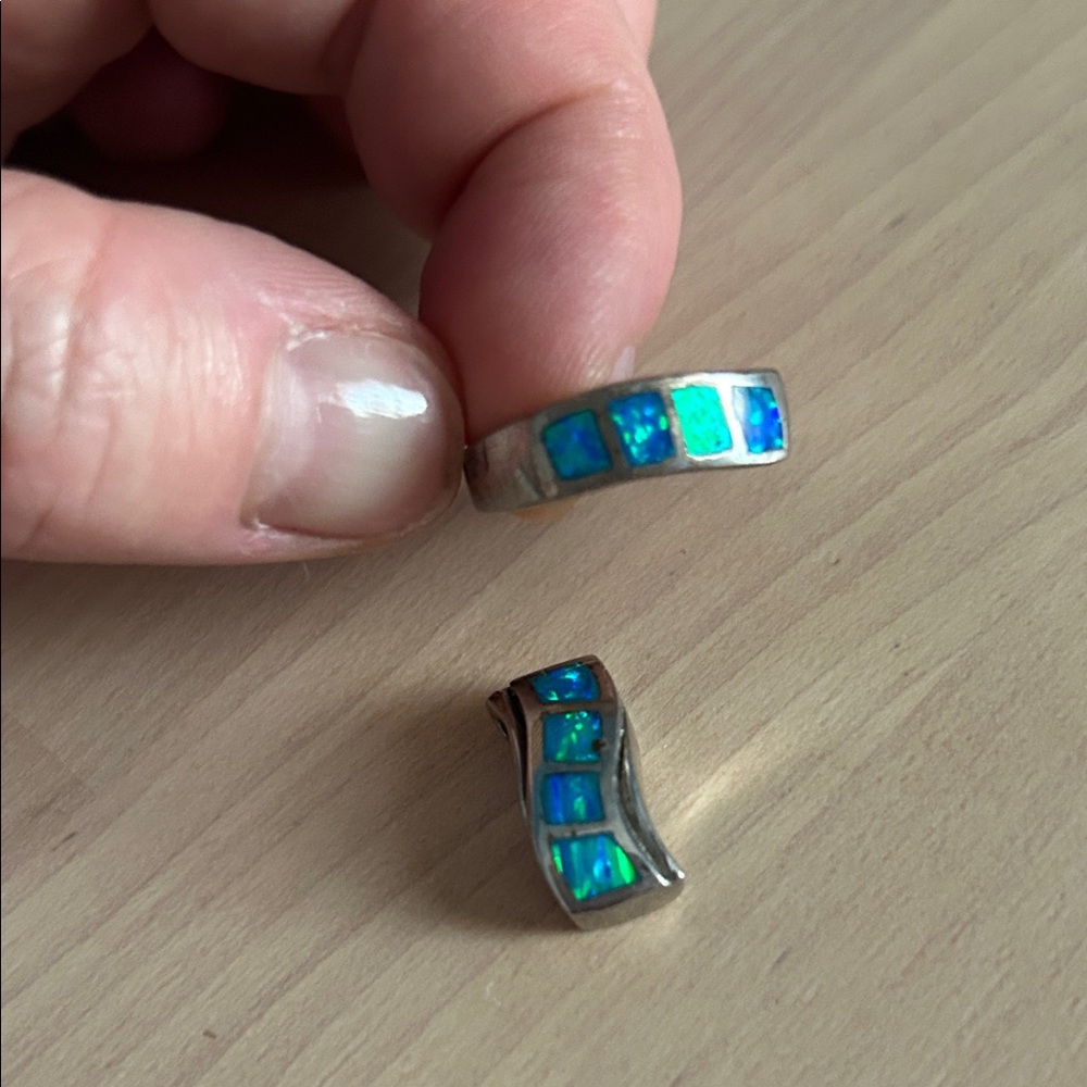 Silver and Turquoise hand crafted European Ring and Pendant Set